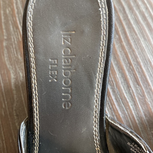 2/$20. Liz Claiborne flex ladies wedge heel shoes in size 6 1/2. Black leather. - Picture 6 of 8